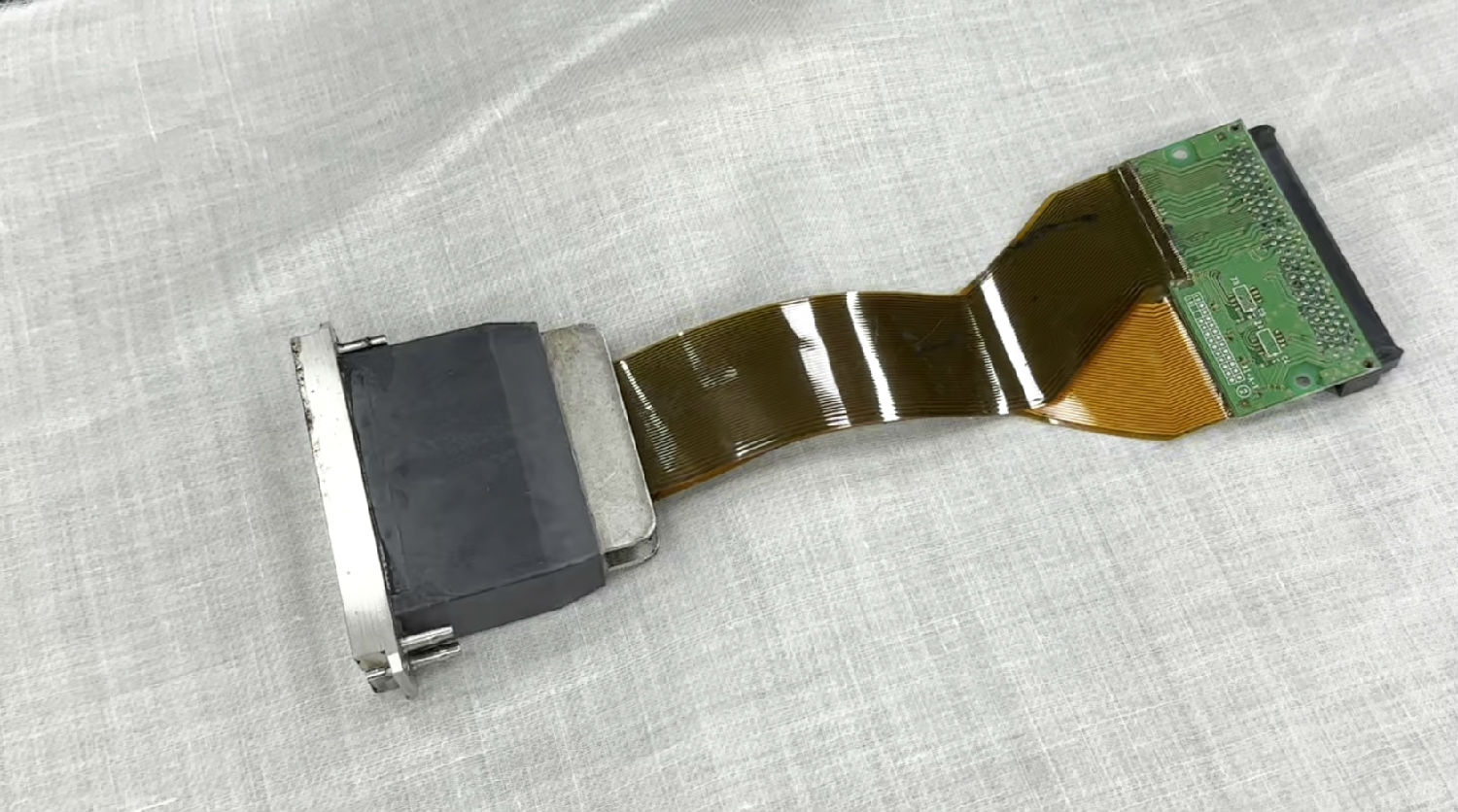 數(shù)碼印花墨水對噴頭波形的影響